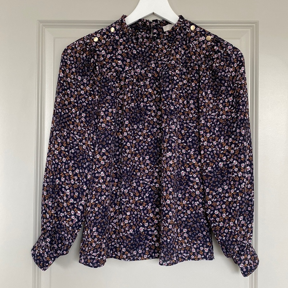 Women’s Loft Long Sleeve Top - Picture 2 of 8